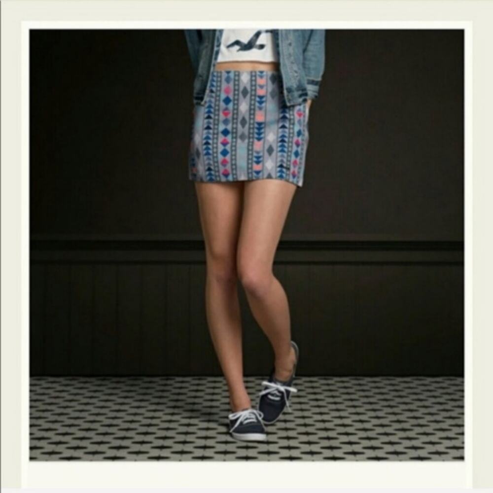Hollister Grey Aztec Patterned Skirt - Picture 6 of 6